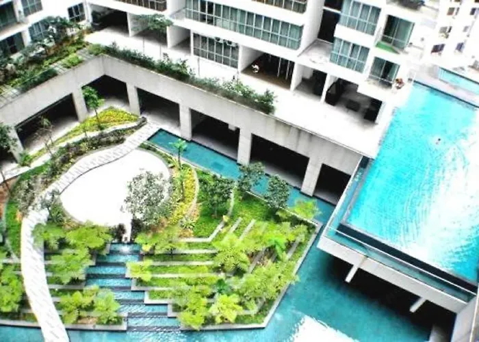 Regalia Skypool Klcc Hostel Kuala Lumpur